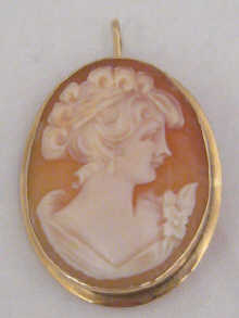 A 9 carat gold mounted shell cameo  149de5