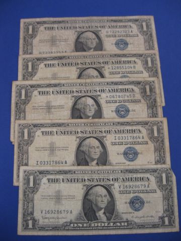 7 U.S. $1.00 Silver Certificats
