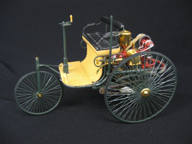 Model of an 1886 Benz Patent Motorwagon 14a022