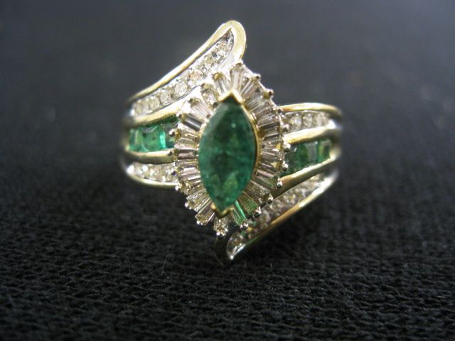 Emerald & Diamond Ring five marquise