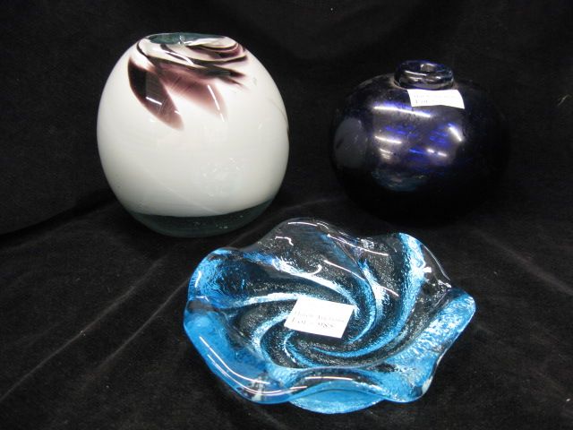 3 pcs. Art Glass;two rosebowls
