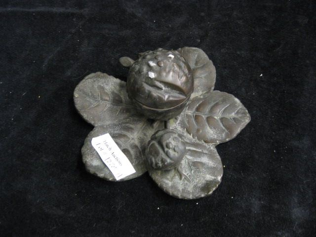 Victorian Figural Bronzed Inkwell 14a4e9