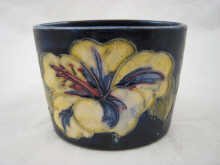 A blue Moorcroft oval pot a tube 14a6e8