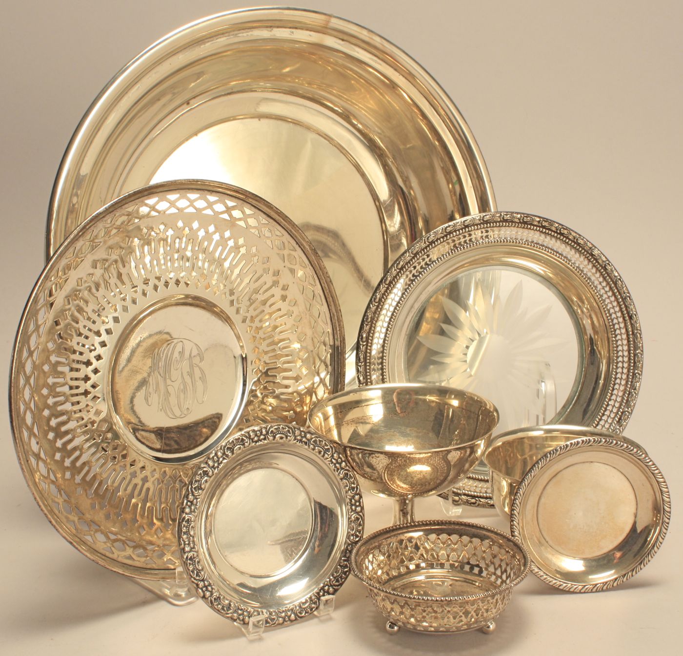 EIGHT STERLING SILVER HOLLOWWARE