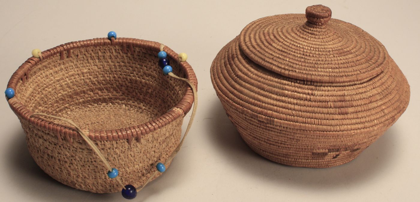 TWO AMERICAN INDIAN RAFFIA BASKETS20th 14a7c4