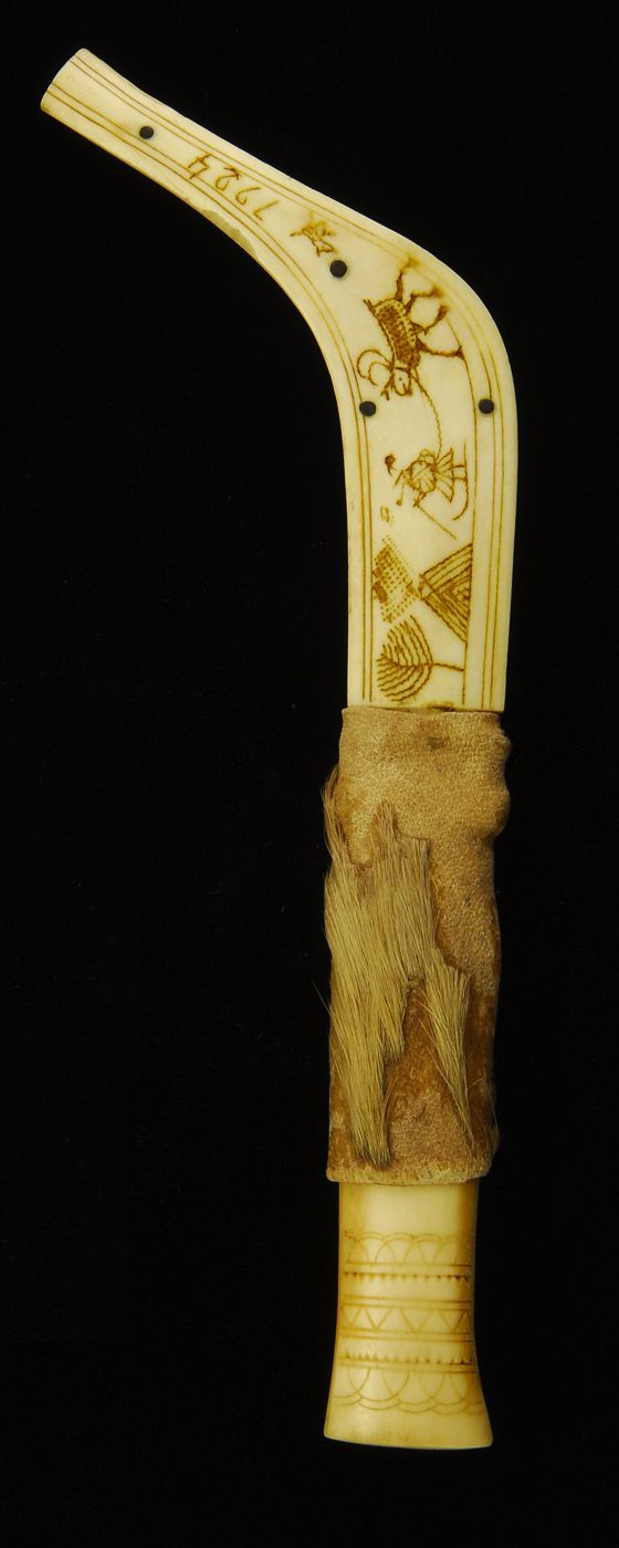 SCANDINAVIAN KNIFEWith bone handle shaft