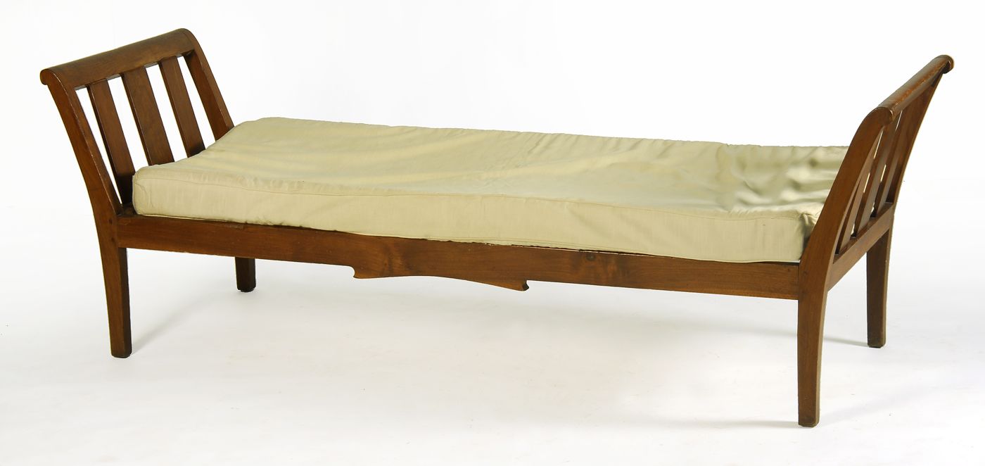 DAYBED19th CenturyIn walnut Curved 14a82e