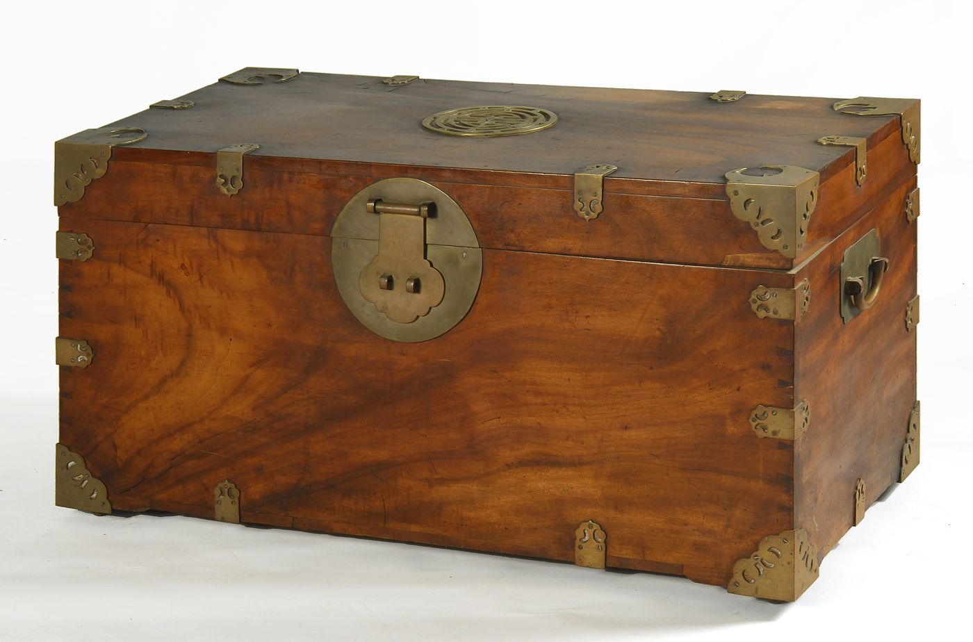 CHINESE CAMPHORWOOD LIFT-TOP CHEST19th