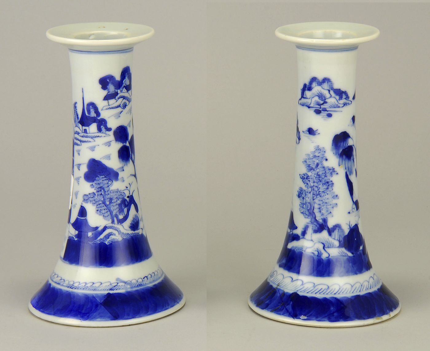 PAIR OF CHINESE EXPORT BLUE AND