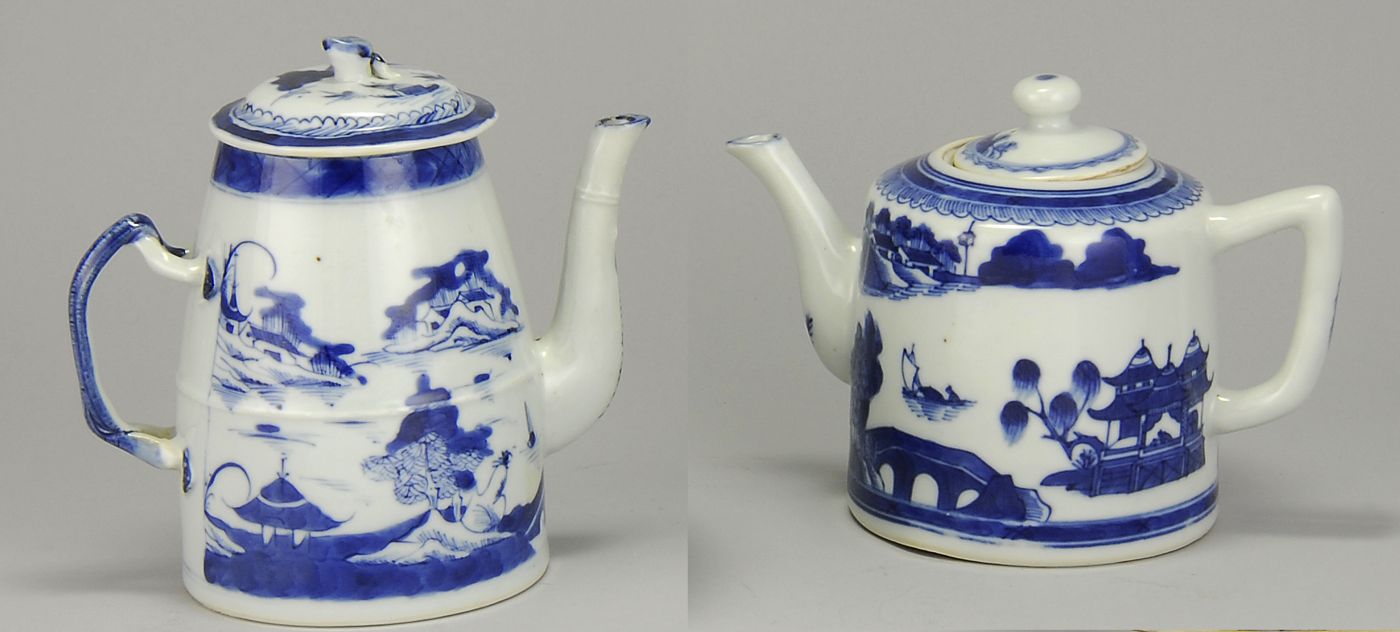 TWO CHINESE EXPORT BLUE AND WHITE 14a856