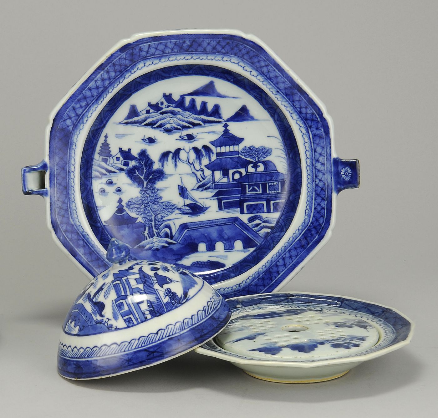 CHINESE EXPORT BLUE AND WHITE CANTON 14a855