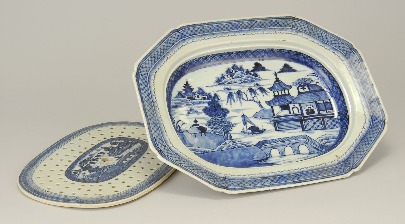 CHINESE EXPORT CANTON BLUE AND WHITE