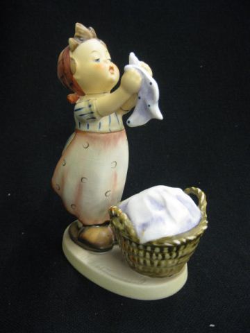 Hummel Figurine Wash Day 321 14d083