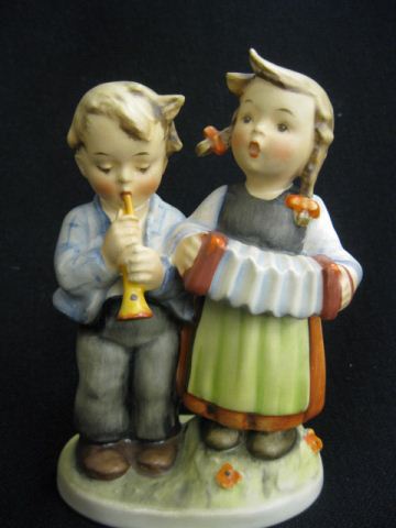 Hummel Figurine Birthday Serenade  14d089