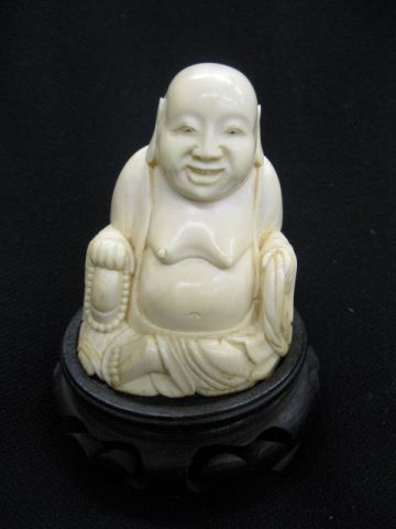 Chinese Carved Ivory Figurine of 14d1cc