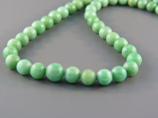Jade Necklace 63 graduated beads ranging