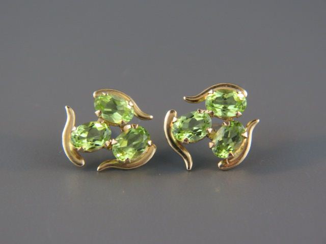 Peridot Earrings each with a trio 14d265