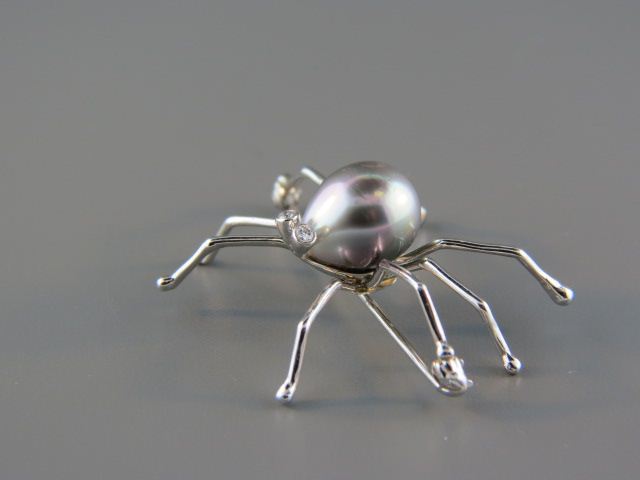 Platinum Diamond & Pearl Spider