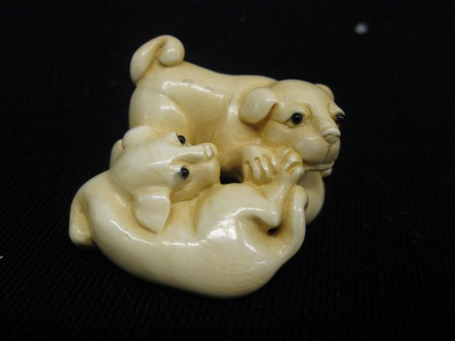 Carved Ivory Netsuke of Two Foo 14d35c