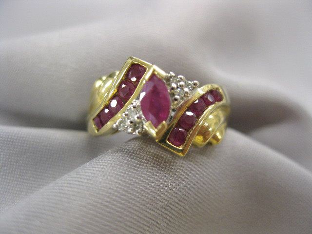 Ruby & Diamond Ring marquise &