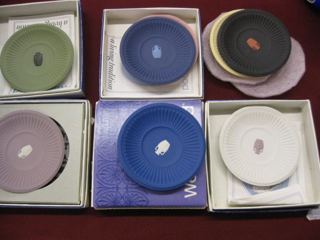 8 Wedgwood Jasperware Pin Dishes 14d5c9