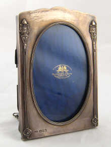 An Art Nouveau silver photo frame