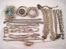 A mixed lot comprising white metal