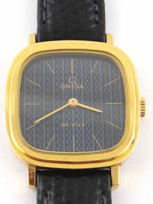 A lady s Omega De Ville wristwatch 14daa7