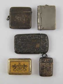 A mixed lot comprising an engraved 14ddae