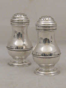 A pair of George II silver bun 14ddb8