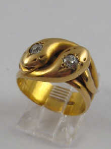 A double headed serpent ring set 14de29