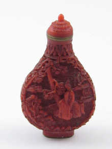 A carved lacquer Oriental snuff