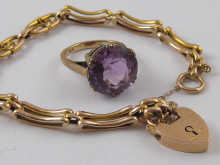 A 9 ct gold gate bracelet with 14e01e