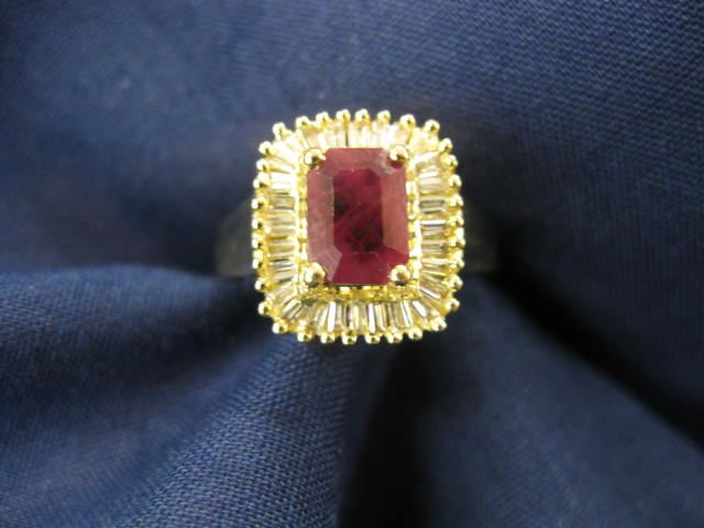 Ruby Diamond Ring 98 carat emerald 14e20e