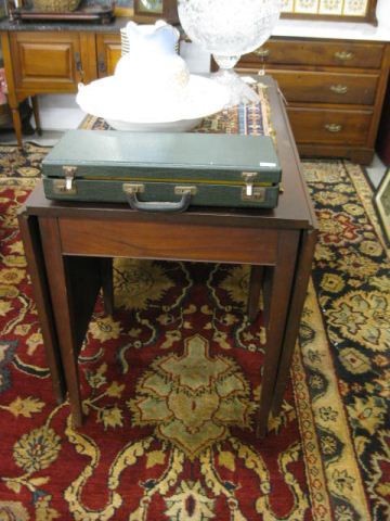 Mahogany Gateleg Table 47'' wide