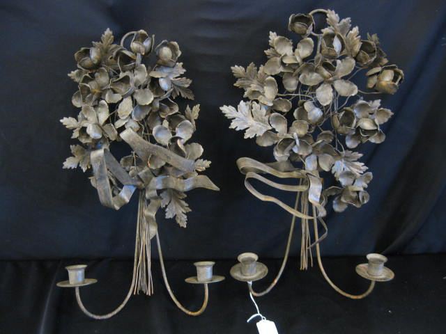 Pair of Fancy Metalwork Sconces 14e541