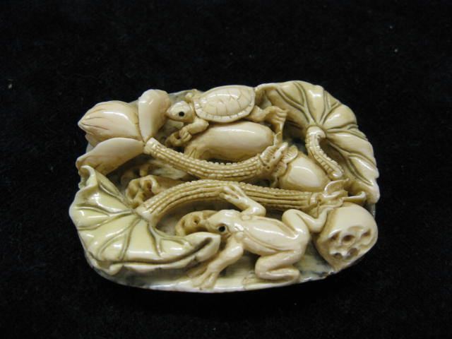 Carved Ivory Figurine or Pendantwith 14e6b2