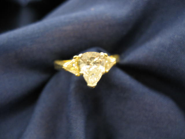 Diamond Ring 92 carat pear shape 14e707