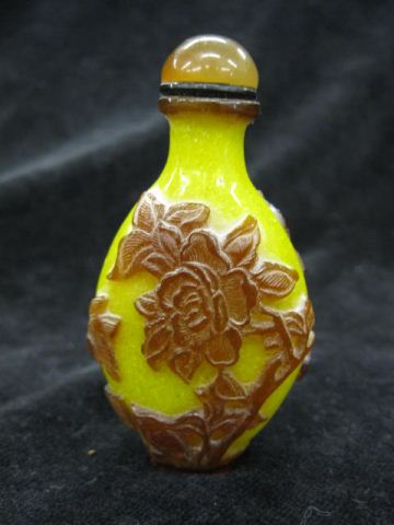 Chinese Snuff Bottle cameo glass