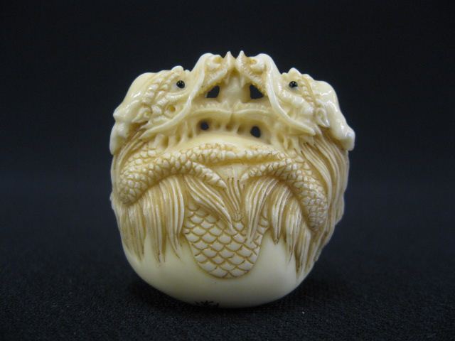 Carved Ivory Netsuke of Two Dragons 14c144
