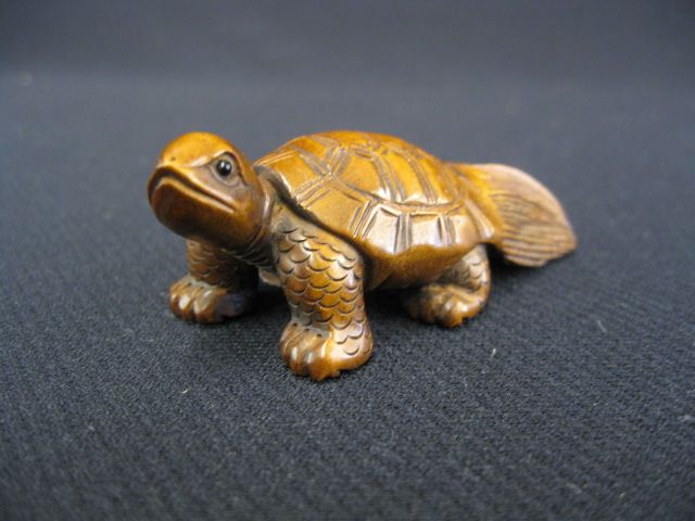 Carved Boxwood Netsuke of a Turtle 14c14f