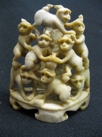 Chinese Carved Soapstone Figurine 14c1e4
