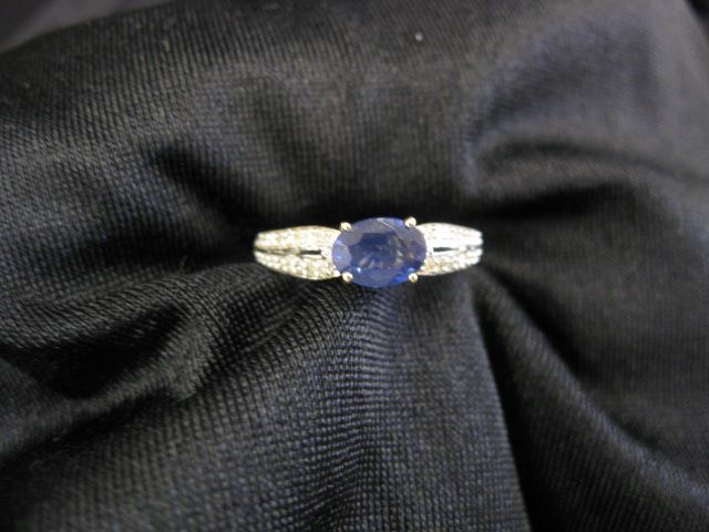 Sapphire & Diamond Ring .80 carat richblue