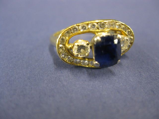 Sapphire Diamond Ring deep bluecushion 14c64b