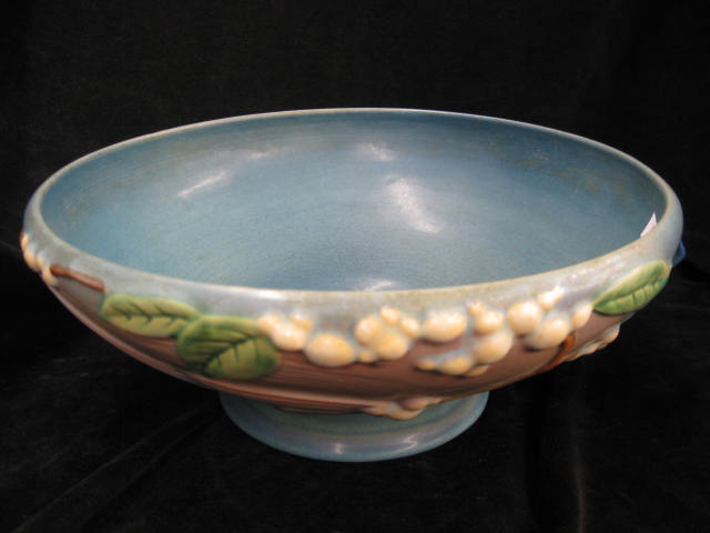 Roseville Snowberry Art Pottery