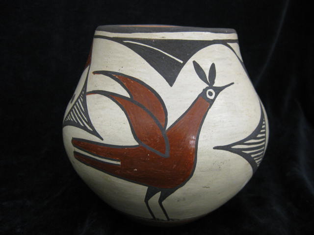 Pueblo Indian Pottery Vase Anita Saye