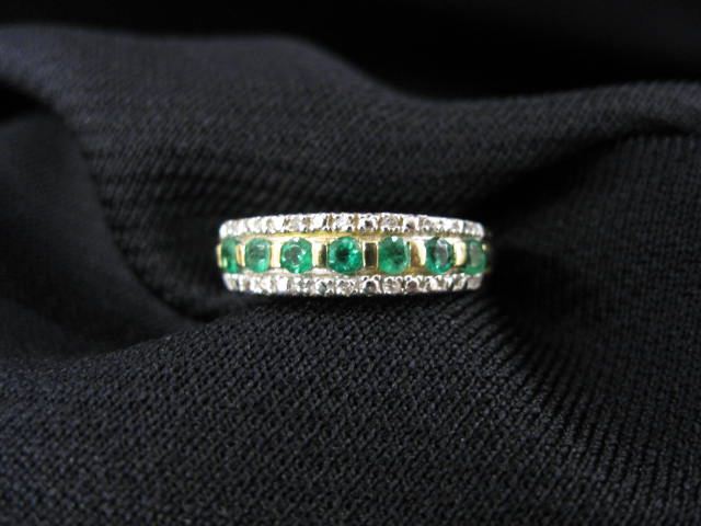 Emerald & Diamond Ring 7 fine round