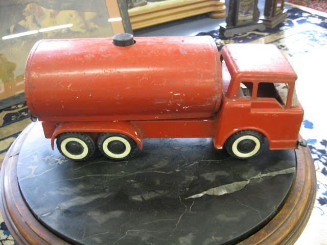 Ny-Lint Metal Pumper Truck red scarcer