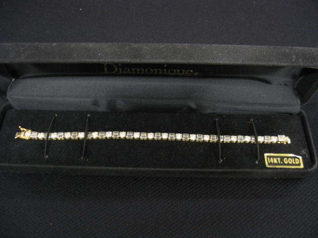 14k Gold Diamonique Bracelet round