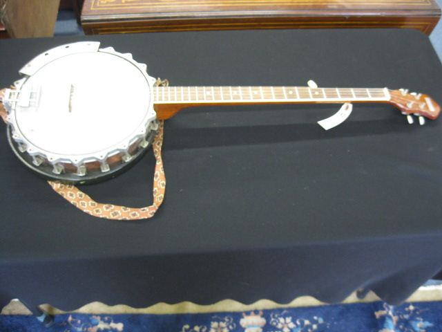Vernon Banjo fine quality instrument